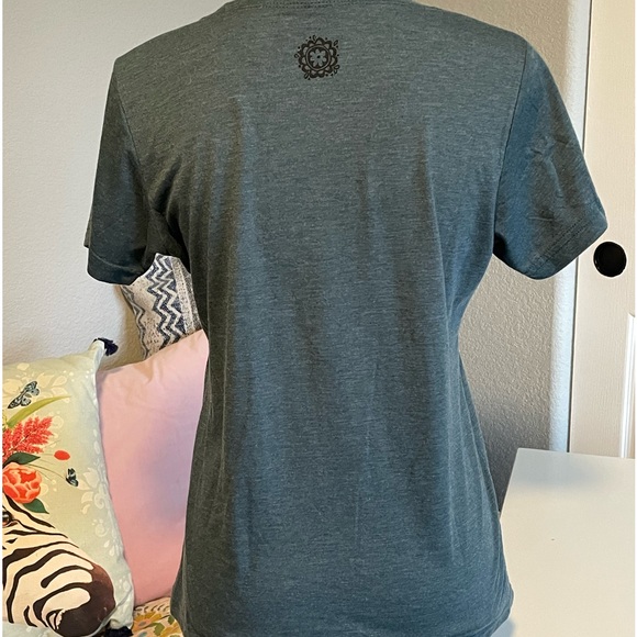 Natural Life Kindness Matters Tee Medium - Picture 3 of 4